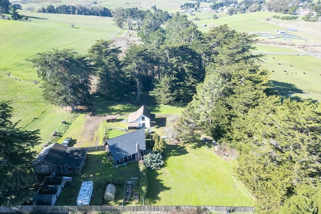 birds eye view of property featuring a rural view