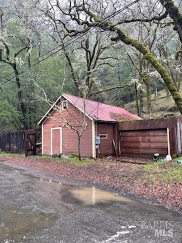 Listing photo 3 for 18990 King Ridge Rd, Cazadero CA 95421