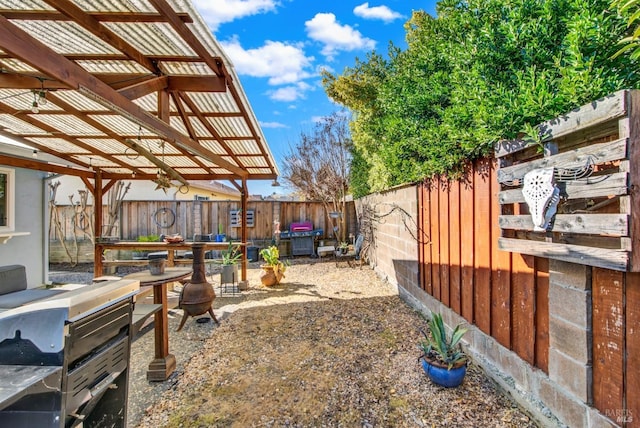 view of yard with a patio area