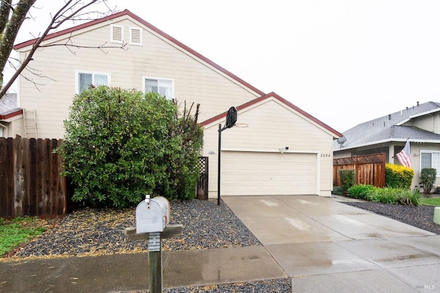 view of front facade featuring a garage