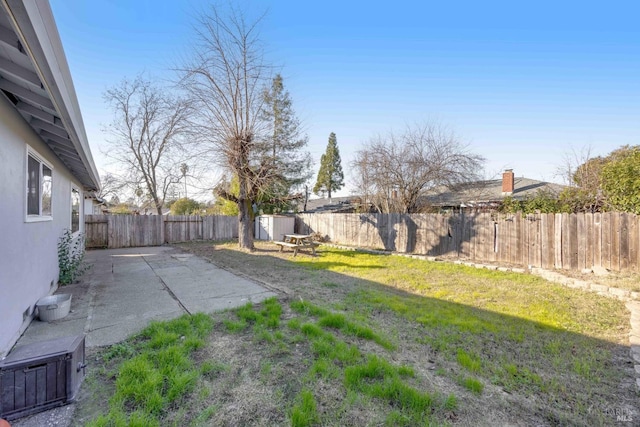 view of yard with a patio