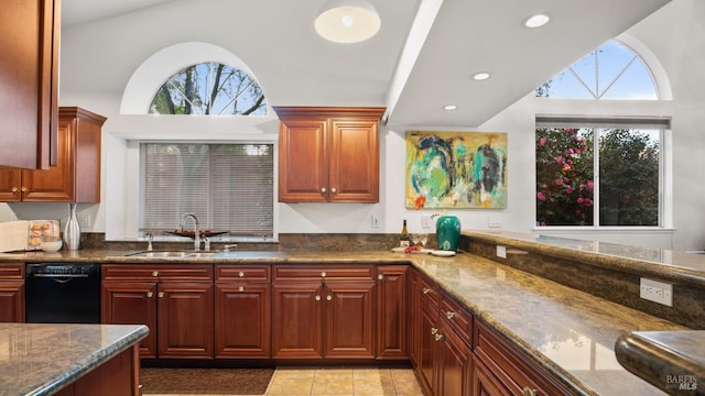 kitchen featuring a sink, plenty of natural light, dishwasher, and recessed lighting