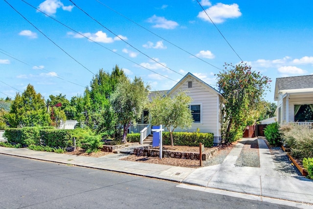 view of front of property