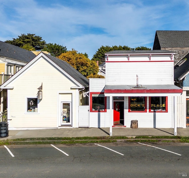 view of building exterior