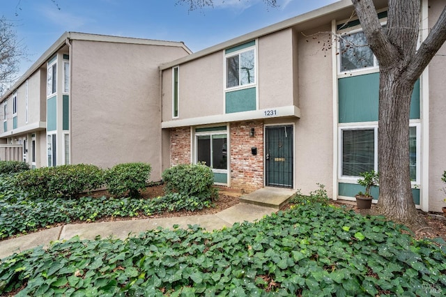 view of townhome / multi-family property