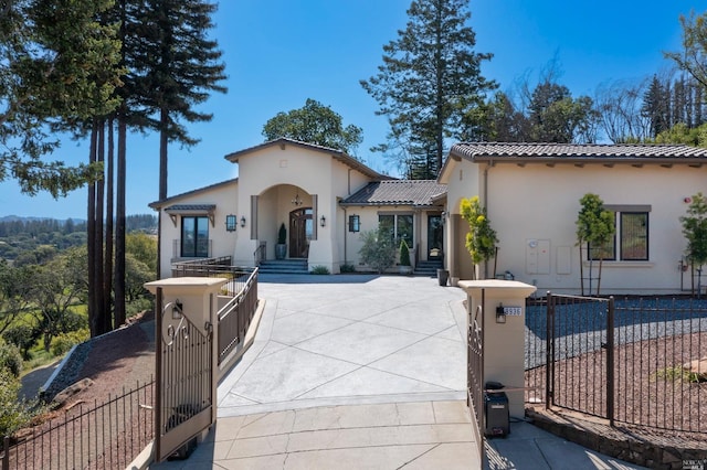 view of mediterranean / spanish-style house