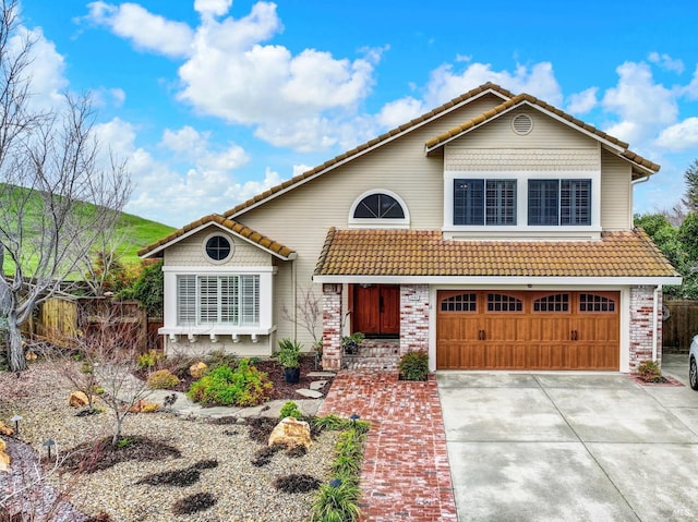 view of front property featuring a garage