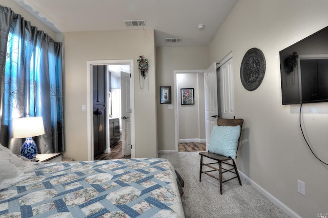 bedroom featuring carpet floors