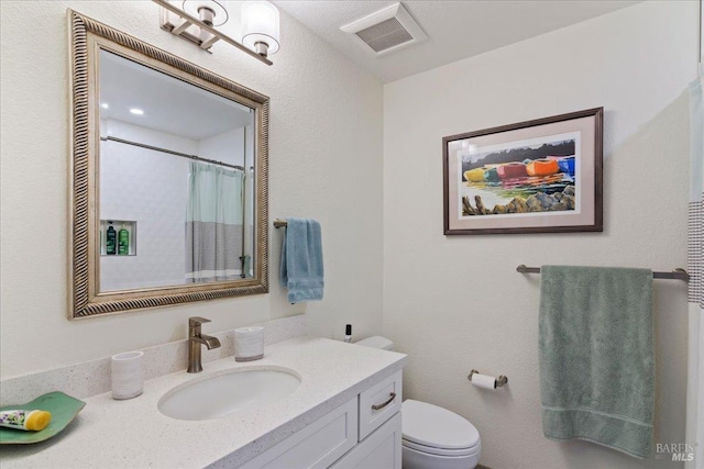 1782 Devonshire Dr, Benicia, CA 94510 - bathroom featuring toilet, vanity, and curtained shower