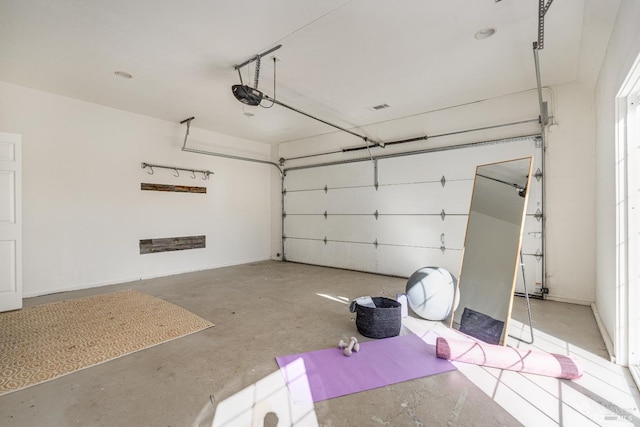 1077 Valley View St, Saint Helena, CA 94574 - garage featuring a garage door opener