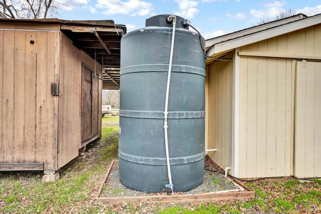 view of outbuilding with an outbuilding