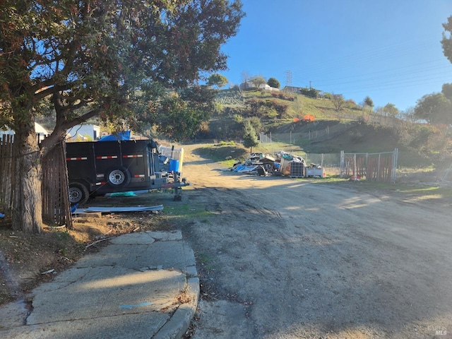 303 Lemon St, Vallejo, CA 94590 - view of yard