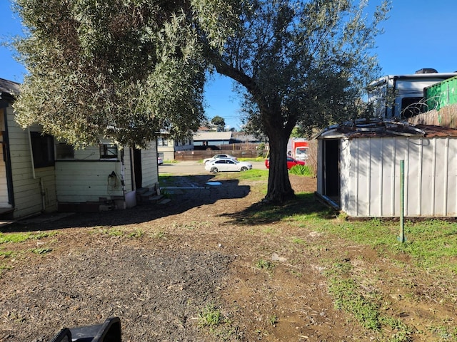 303 Lemon St, Vallejo, CA 94590 - view of yard