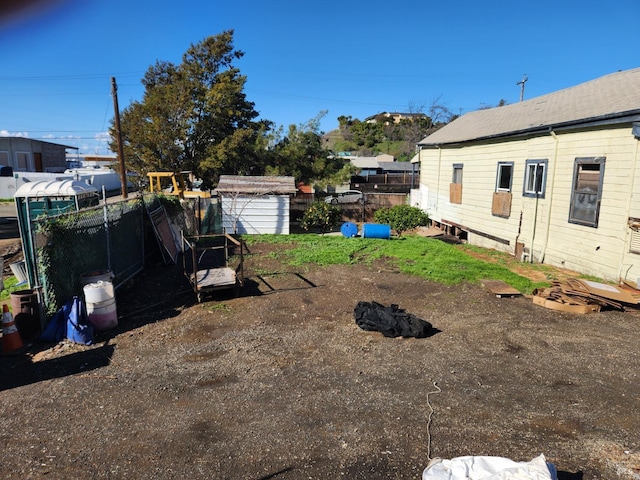 303 Lemon St, Vallejo, CA 94590 - view of yard