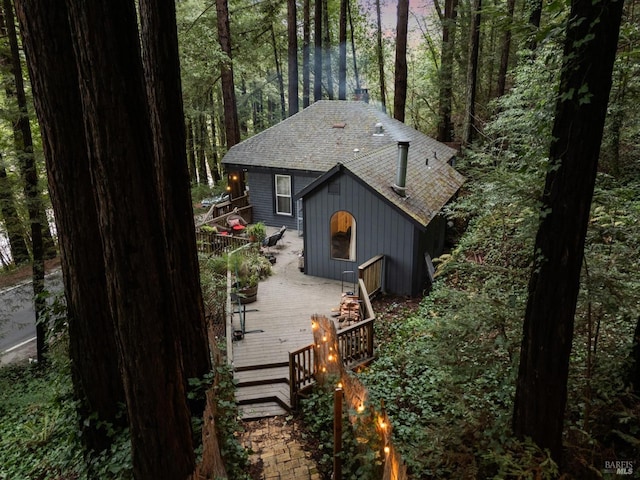 view of front facade featuring a deck