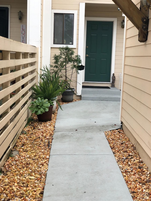 view of property entrance