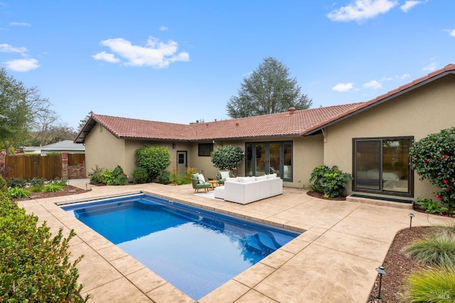 view of swimming pool featuring an outdoor hangout area and a patio area