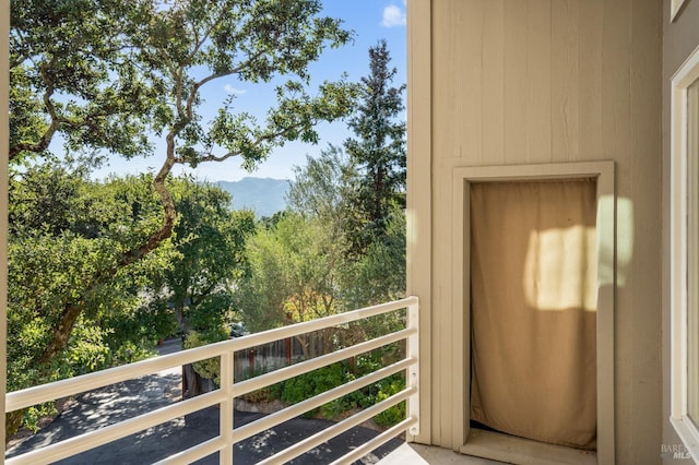 balcony featuring a mountain view