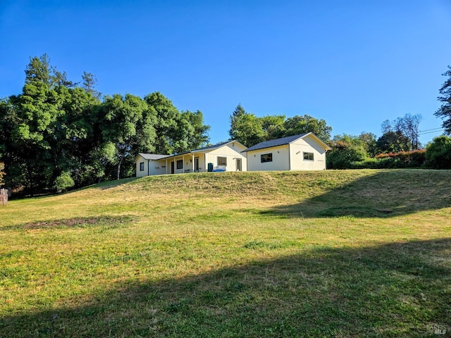 8100 Pinecrest Dr, Redwood Valley, CA 95470 - view of grassy yard