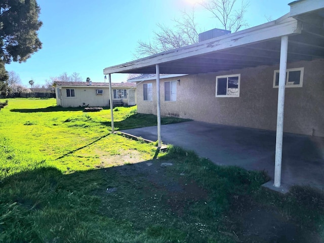 view of yard with a patio