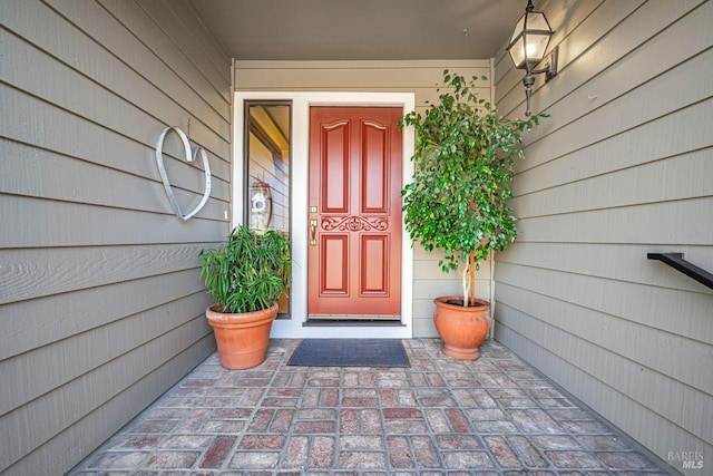 view of property entrance