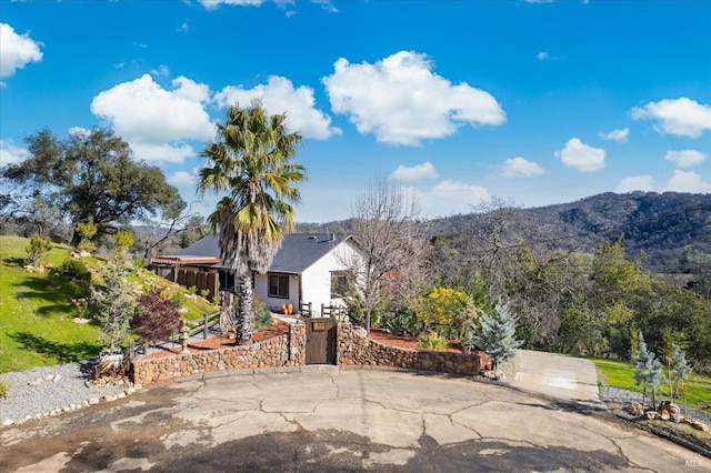 view of front of home