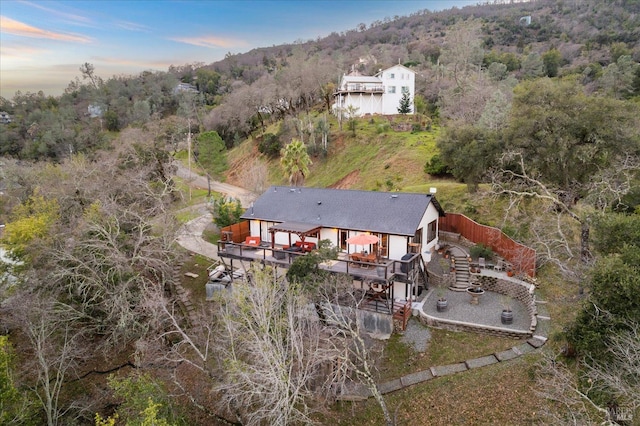 bird's eye view with a forest view