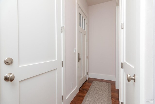 605 Center St, Healdsburg, CA 95448 - bedroom with a ceiling fan and light carpet