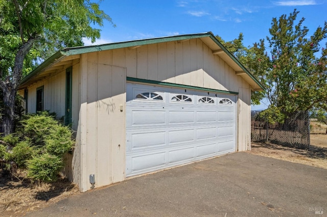 view of detached garage