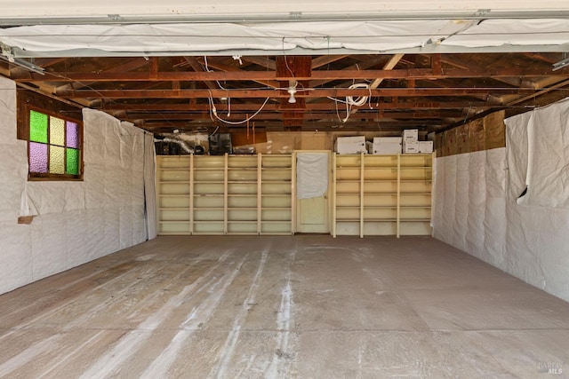 1579 Leslie Ln, Kelseyville, CA 95451 - view of garage