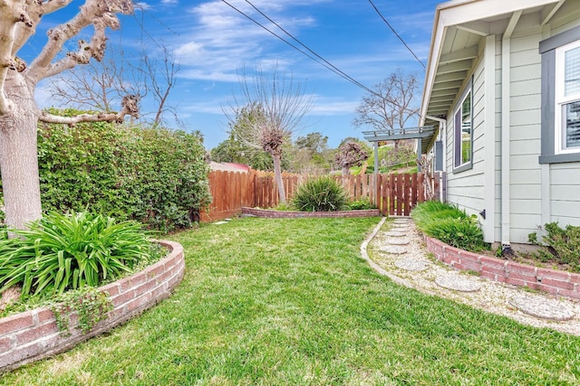 view of yard featuring fence