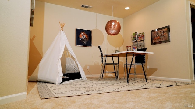 playroom with recessed lighting, carpet, visible vents, and baseboards