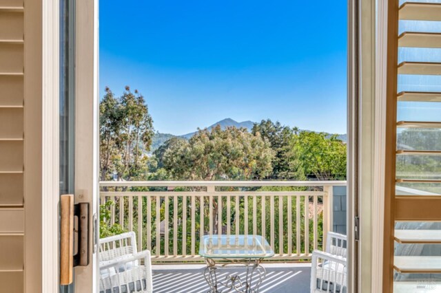 7 Highland Ave, San Rafael, CA 94901 - balcony featuring a mountain view