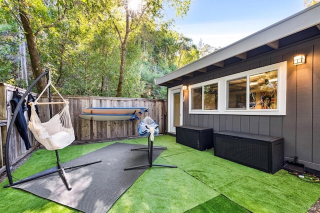 view of yard featuring a fenced backyard