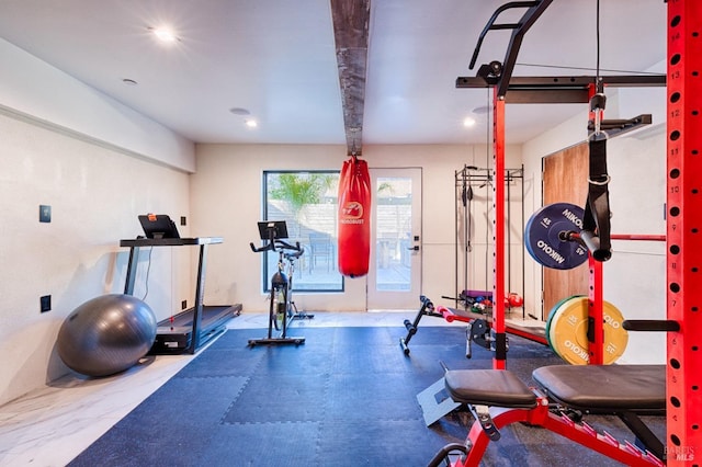 exercise area featuring recessed lighting