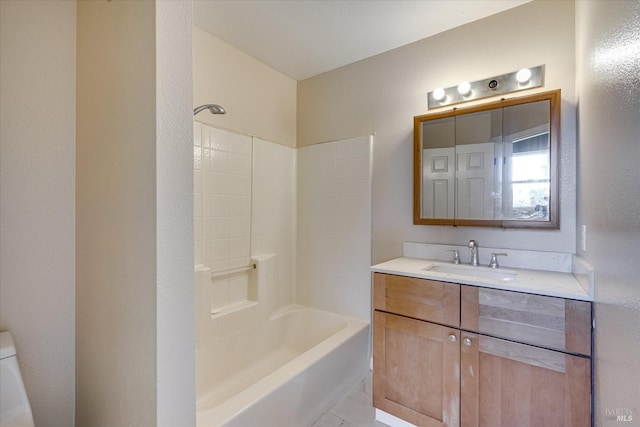 full bath with shower / tub combination, vanity, and toilet