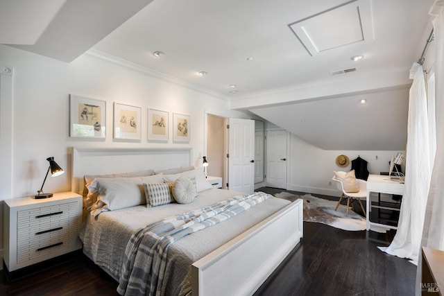 100 W Trinity Rd, Glen Ellen, CA 95442 - bedroom featuring dark wood finished floors, ornamental molding, baseboards, and vaulted ceiling