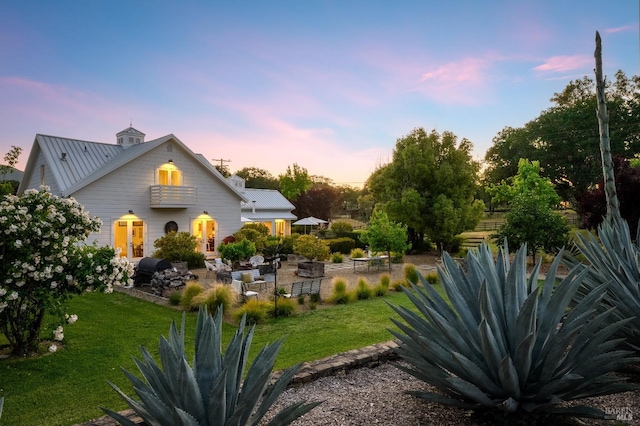 100 W Trinity Rd, Glen Ellen, CA 95442 - view of grassy yard with a patio