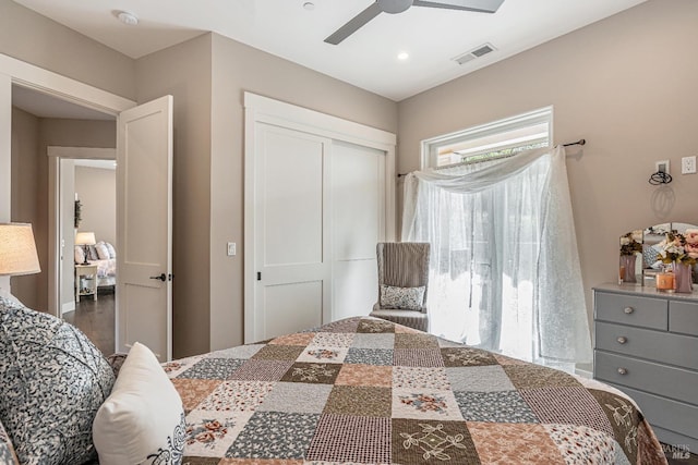 bedroom featuring recessed lighting, wood finished floors, a closet, baseboards, and ceiling fan