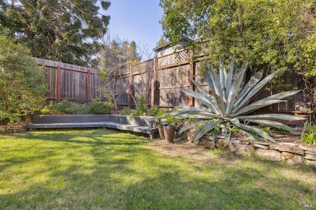 view of yard featuring fence