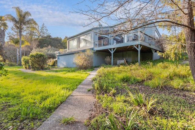 view of front facade with a deck