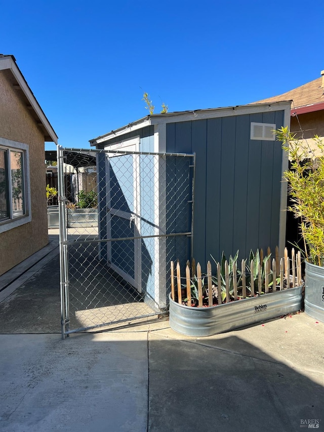 808 Pochard Way, Suisun City, CA 94585 - view of outbuilding featuring an outbuilding