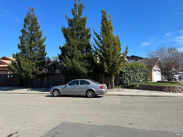 808 Pochard Way, Suisun City, CA 94585 - view of front of property with fence