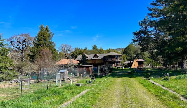 exterior space featuring a lawn