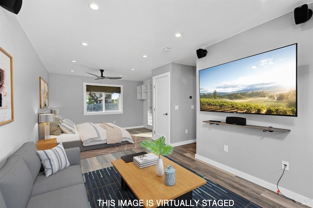 living room featuring recessed lighting, baseboards, wood finished floors, and ceiling fan