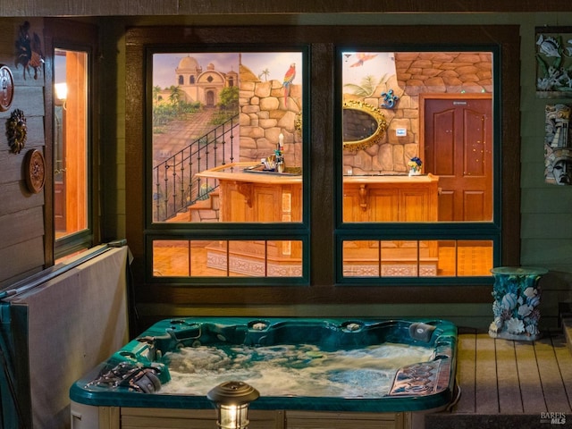 room details featuring a hot tub