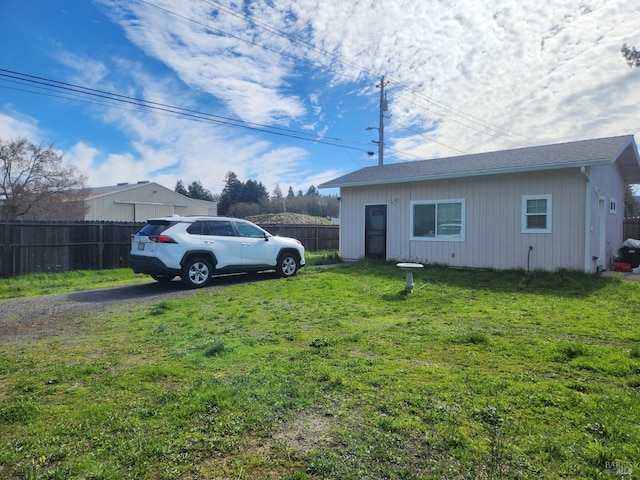 view of yard featuring fence