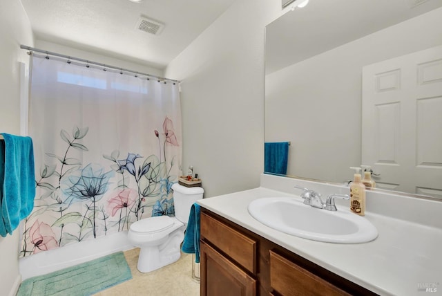 full bath featuring visible vents, toilet, shower / bathtub combination with curtain, tile patterned flooring, and vanity