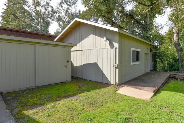 view of outbuilding