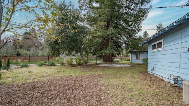 view of yard featuring fence